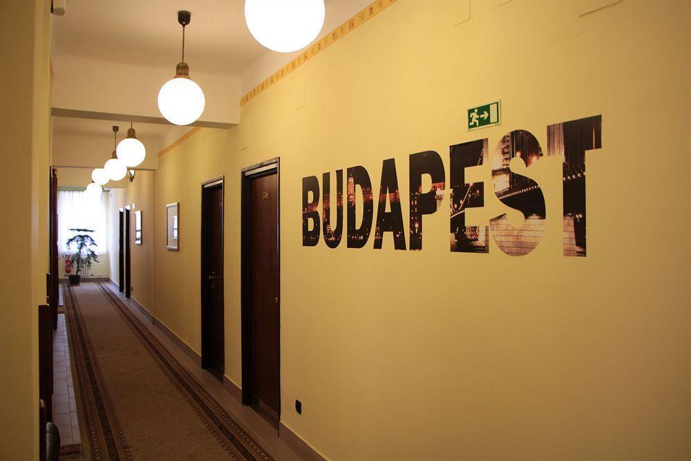 Hotel Metro Будапешт Екстер'єр фото